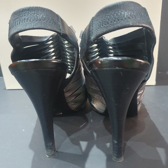 BCBG Metallic Silver and Black heels - Picture 6 of 8